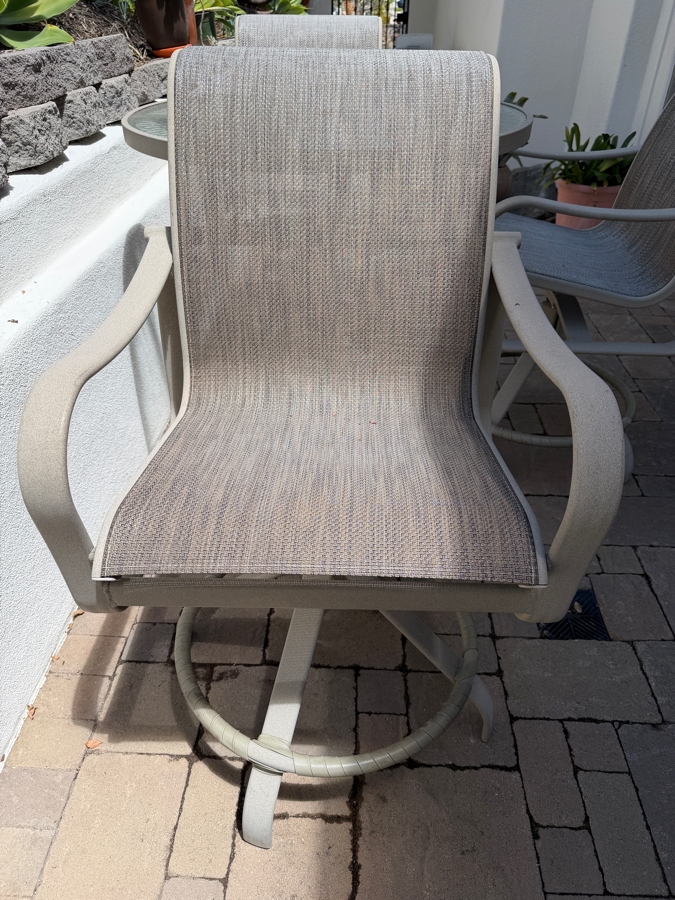 Just Added - Tropitone Furniture Bistro Set With Tropitone Table 36W X 37H And (3) Tropitone Swivel Chairs [Photo 8]