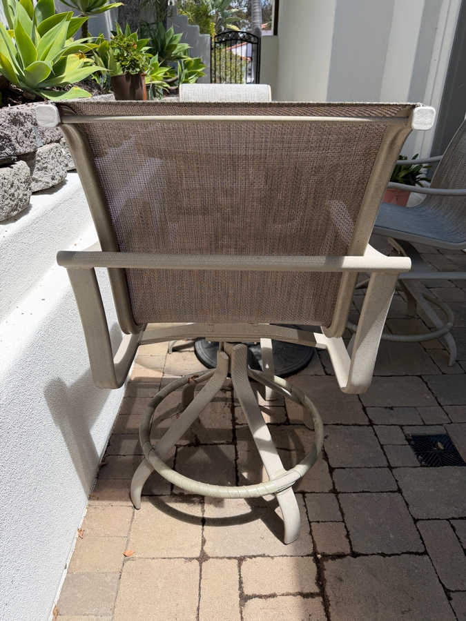 Just Added - Tropitone Furniture Bistro Set With Tropitone Table 36W X 37H And (3) Tropitone Swivel Chairs [Photo 7]
