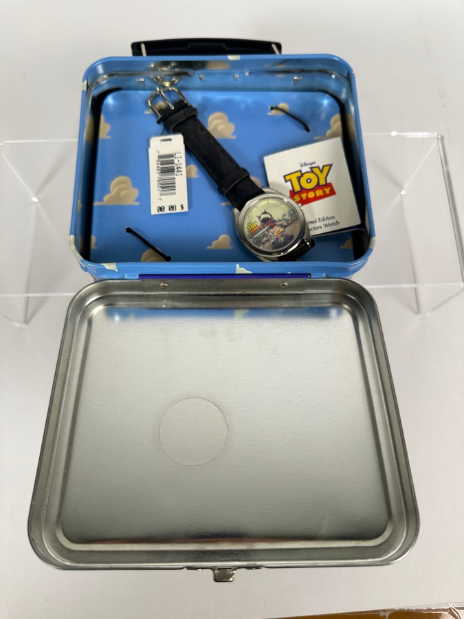 Disney Toy Story Limited Edition Fossil Collectors Watch LI-1441 With Miniature Lunchbox Tin And Woody, Buzz, And Scud Dial [Photo 3]