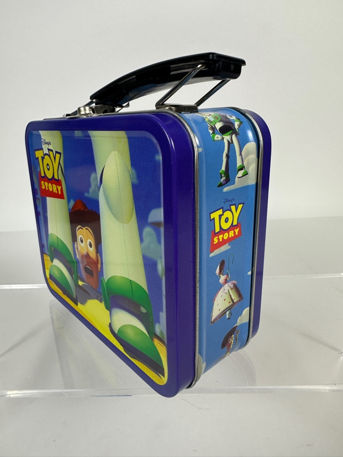 Disney Toy Story Limited Edition Fossil Collectors Watch LI-1441 With Miniature Lunchbox Tin And Woody, Buzz, And Scud Dial [Photo 5]
