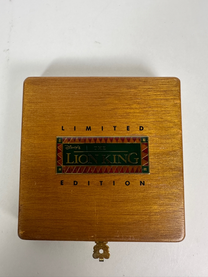 Disney’s The Lion King 1994 Commemorative Limited Edition Of 5,000 Watch And Pin Set In Original Wooden Box [Photo 6]