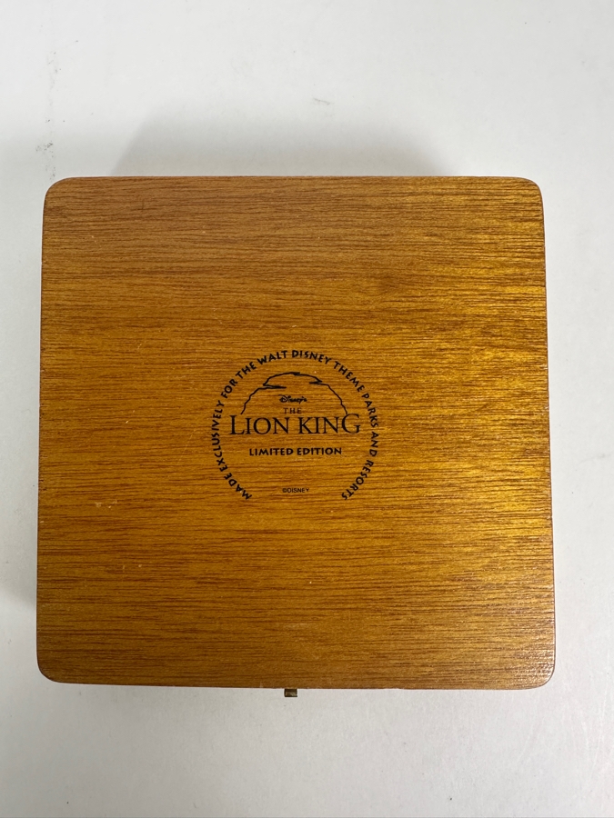 Disney’s The Lion King 1994 Commemorative Limited Edition Of 5,000 Watch And Pin Set In Original Wooden Box [Photo 7]