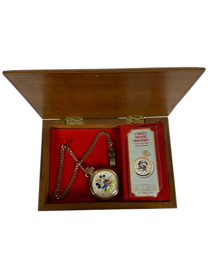 Disney Watch Collectors Club Series V Mickey And Minnie Mouse Pocket Watch Music Box