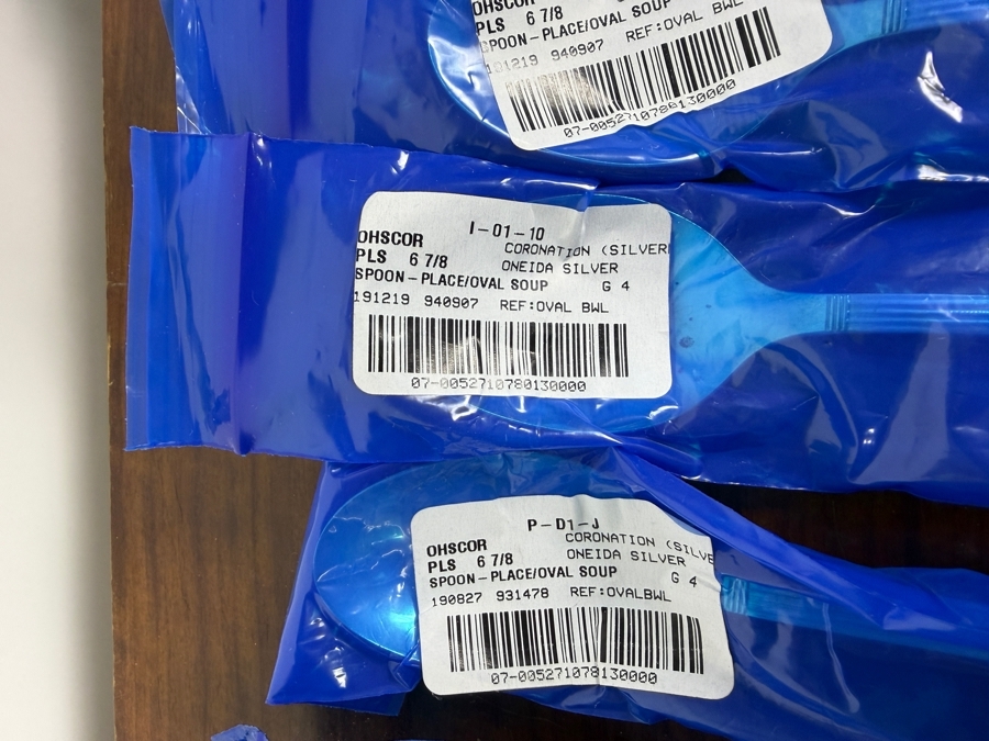 Just Added - Boxed Oneida Silver Silverplate Community Flatware Service For Approximately 12 With Serving Pieces 19W X 11.5D X 3.25H - See Photos [Photo 10]
