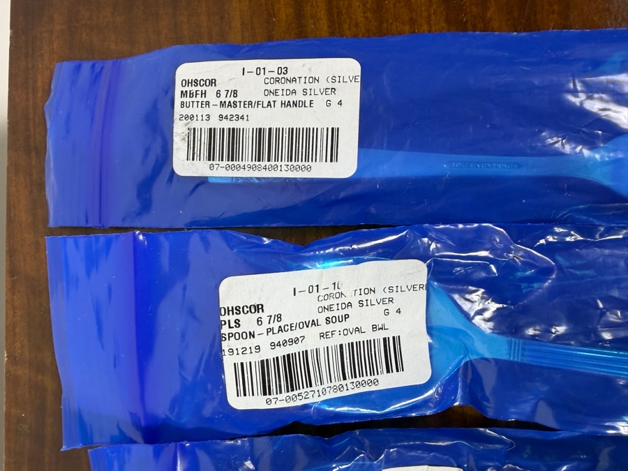 Just Added - Boxed Oneida Silver Silverplate Community Flatware Service For Approximately 12 With Serving Pieces 19W X 11.5D X 3.25H - See Photos [Photo 12]