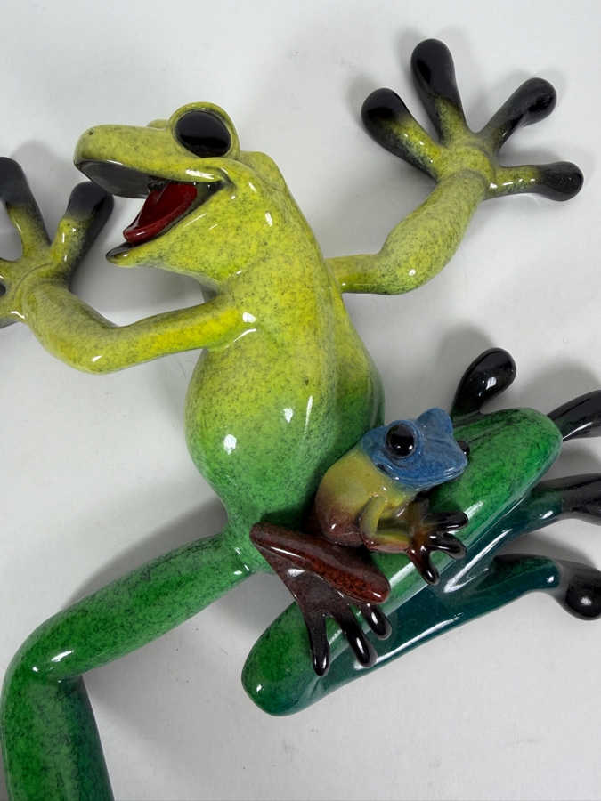 Just Added - Kitty's Critters Lucy And Lil' Ricky Resin Wall Frog Sculpture 12 X 11 [Photo 2]