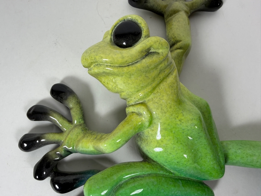 Just Added - Kitty's Critters Little Lucy Ricky Resin Wall Frog Sculpture 10 X 9 [Photo 2]