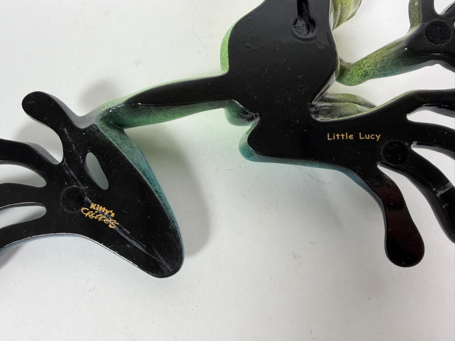 Just Added - Kitty's Critters Little Lucy Ricky Resin Wall Frog Sculpture 10 X 9 [Photo 4]