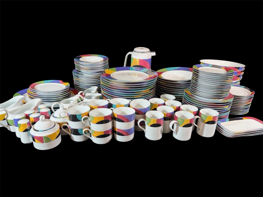 Just Added - Huge MIKASA California M5101 Currents China Service For Approximately 12