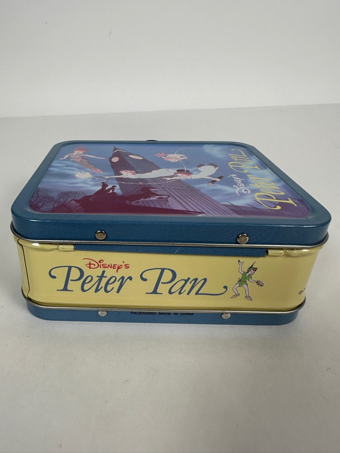 Disney Peter Pan Limited Edition Lunch Box Series Watch And Pin Set

 [Photo 6]