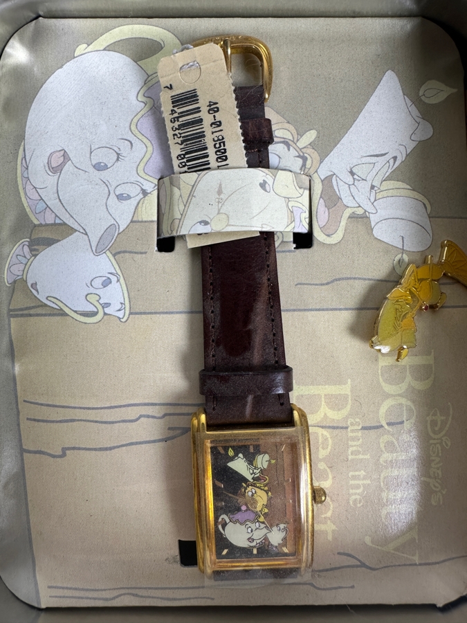 Disney Beauty And The Beast Limited Edition Lunch Box Series Watch And Pin Set [Photo 2]