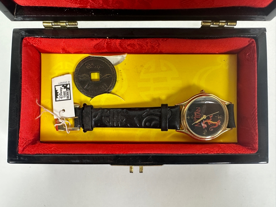 Disney Mulan Limited Edition Fossil Watch With Mushu Dial Coin Accent And Lacquered Wood Display Box [Photo 2]