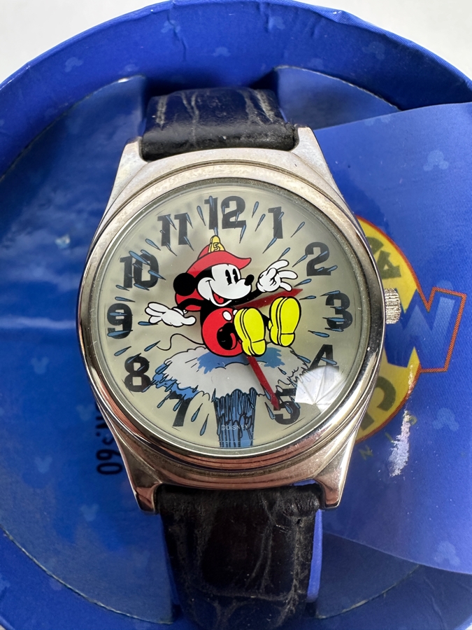 Disney Mickey Mouse Mickey's Fire Brigade Classic Adventures Fossil Limited Edition Watch With Collector Tin [Photo 3]