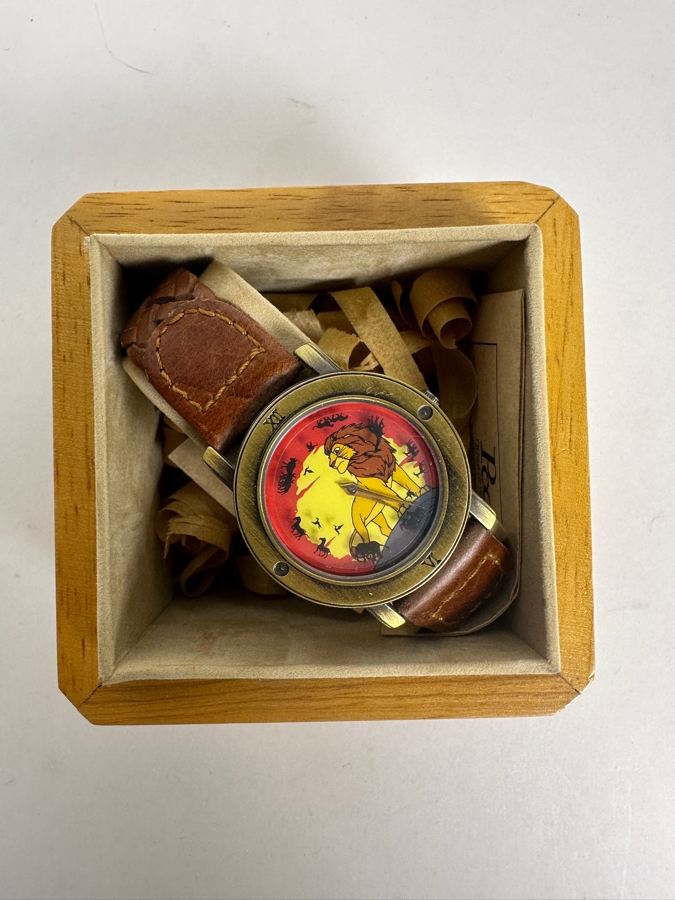 Disney The Lion King Limited Edition Fossil Watch With Mufasa Dial And Wooden Collector Box [Photo 2]