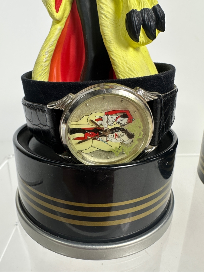 Disney Villains Cruella De Vil Limited Edition Fossil Watch With Figural Stand And Collector Tin [Photo 3]