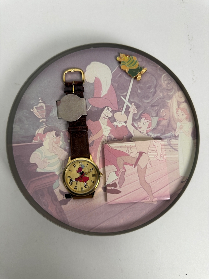 Disney Watch Collector Club Peter Pan Limited Edition Series III Fossil Watch And Pin Set With Film Reel Tin [Photo 2]