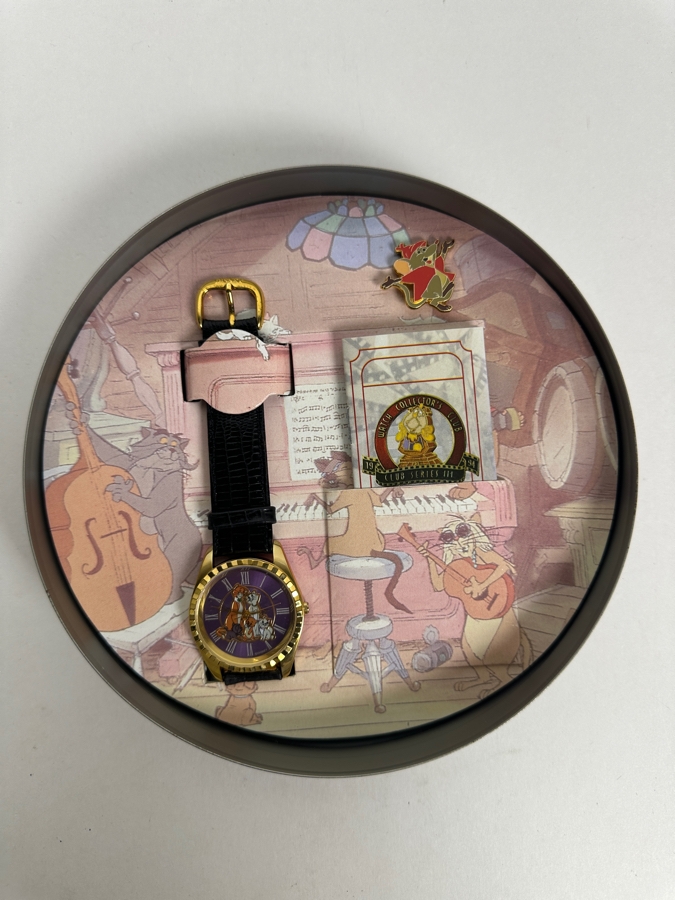 Disney The Aristocats Watch Collectors Club Series III Fossil Limited Edition Watch And Pin Set With Film Reel Tin [Photo 2]