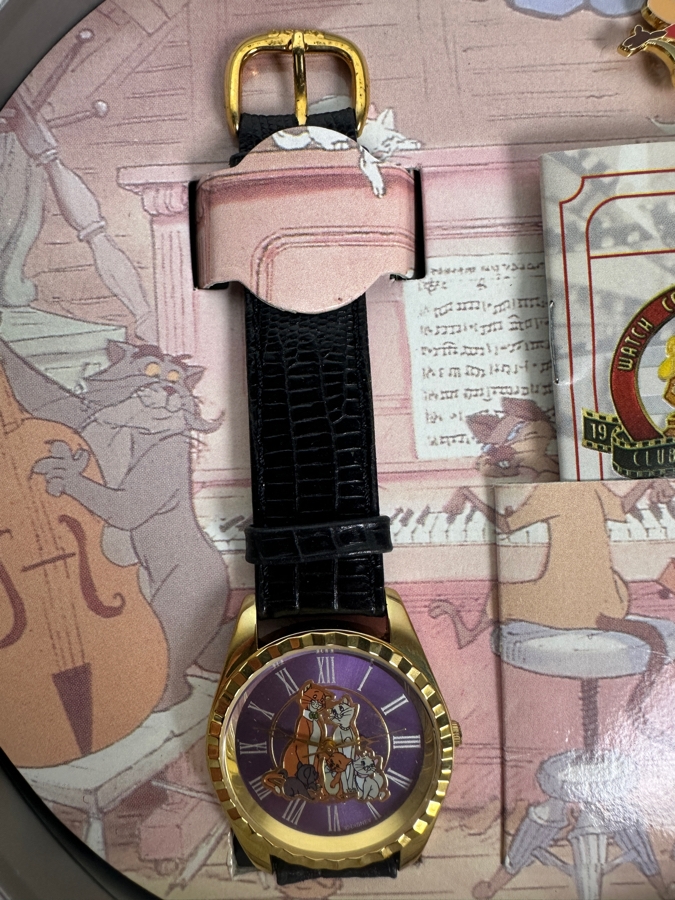 Disney The Aristocats Watch Collectors Club Series III Fossil Limited Edition Watch And Pin Set With Film Reel Tin [Photo 3]