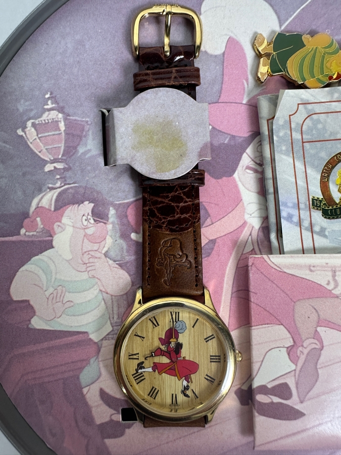 Disney Watch Collectors Club Series III Peter Pan Fossil Limited Edition Watch And Pin Set With Film Reel Tin [Photo 3]