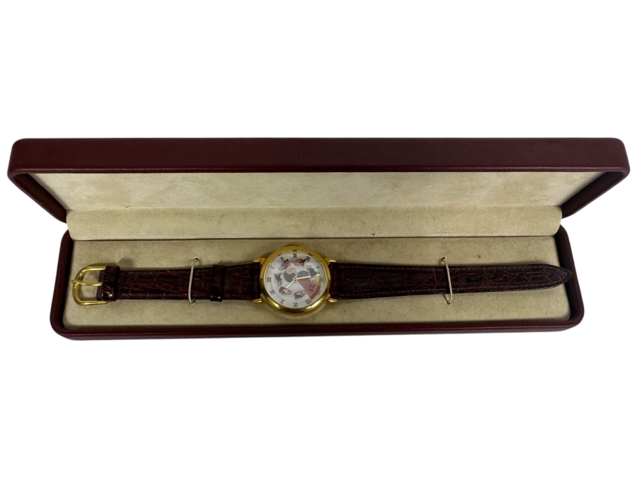 Disney Snow White And The Seven Dwarfs Kissing Animated Limited Edition Pedre Watch With Original Display Case