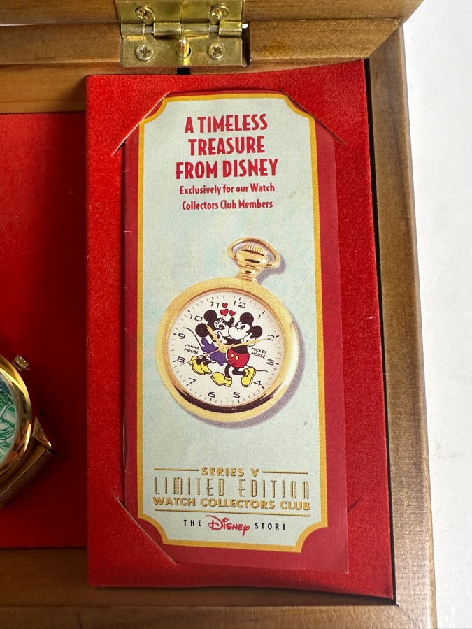 Disney The Little Mermaid Ariel And Eric Watch Collectors Club Series V Wristwatch With Music Box And Bonus Pocket Watch [Photo 4]