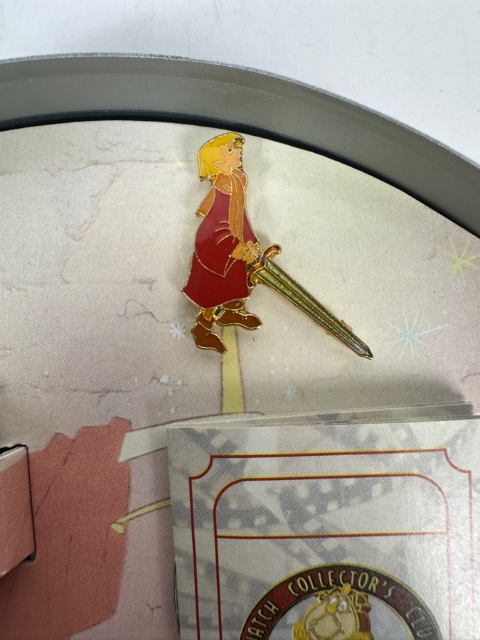 Disney The Sword In The Stone Watch Collectors Club Series III Fossil Limited Edition Watch And Pin Set With Film Reel Tin [Photo 4]