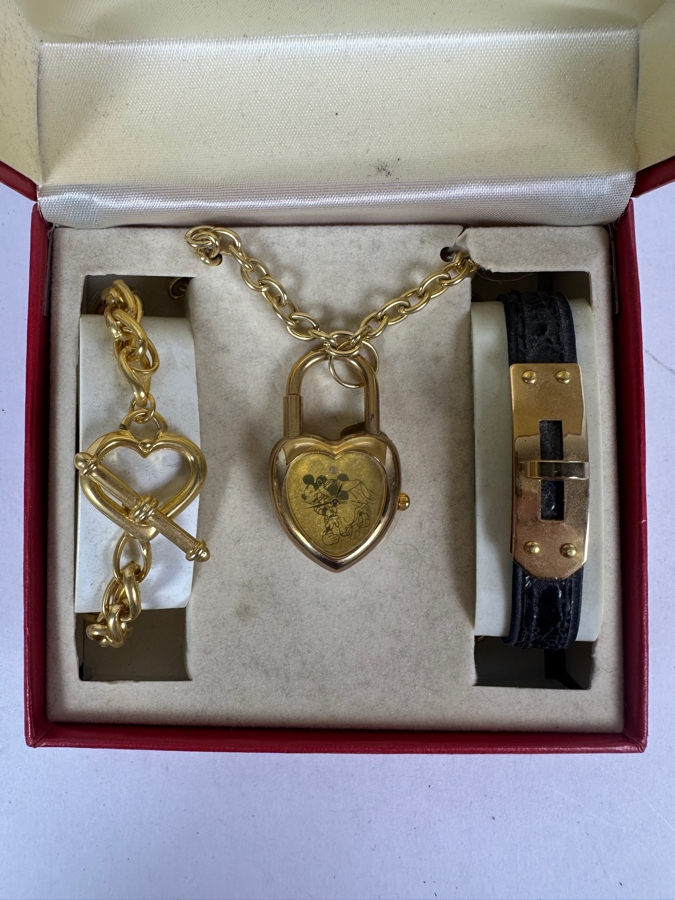 Disney Mickey Mouse Limited Edition Fossil Heart-Shaped Padlock Watch Set With Interchangeable Bracelet And Leather Strap [Photo 2]
