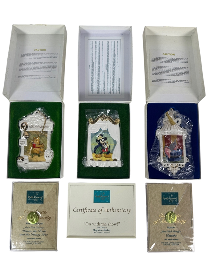 Disney Classics Walt Disney Collection Limited Edition Holiday Ornament Set Featuring Winnie The Pooh Magician Mickey And Dumbo With Certificates Of Authenticity