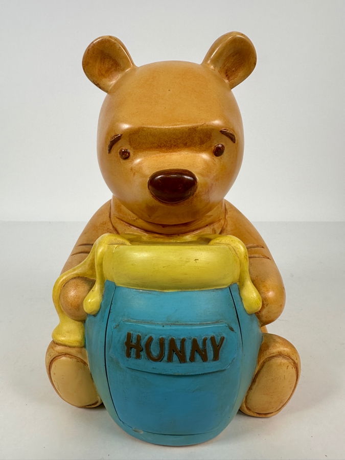 Disney Winnie The Pooh Limited Edition 5,000 Fossil Watch With Figural Hunny Pot Display Case [Photo 3]