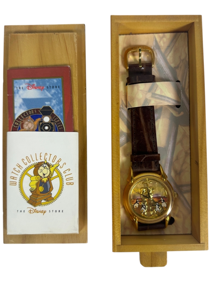Disney Mary Poppins Limited Edition Fossil Watch Collectors Club Series IV Coal Car Train Display Case