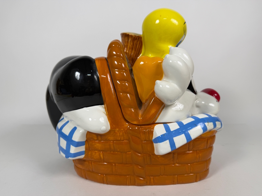 Just Added - Vintage 1999 Warner Bros. Looney Tunes Ceramic Cookie Jar Featuring Sylvester The Cat And Tweety Bird 11'H [Photo 6]