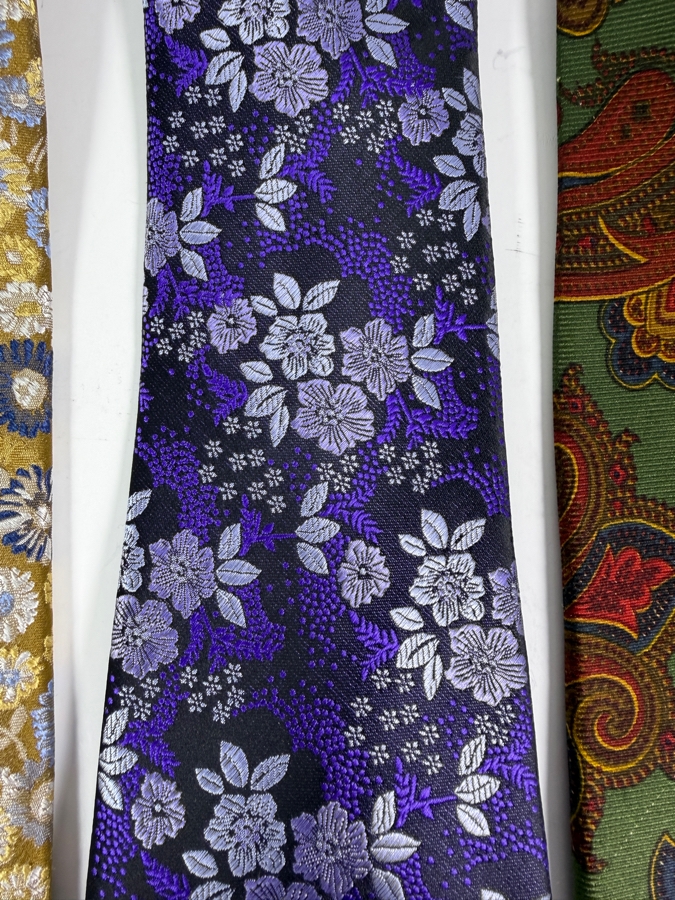 Just Added - (5) Men's Silk Ties [Photo 2]