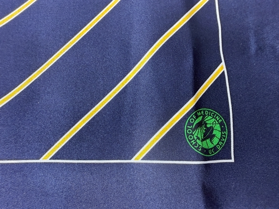 Just Added - Collection Of (13) Men's Handkerchiefs [Photo 3]