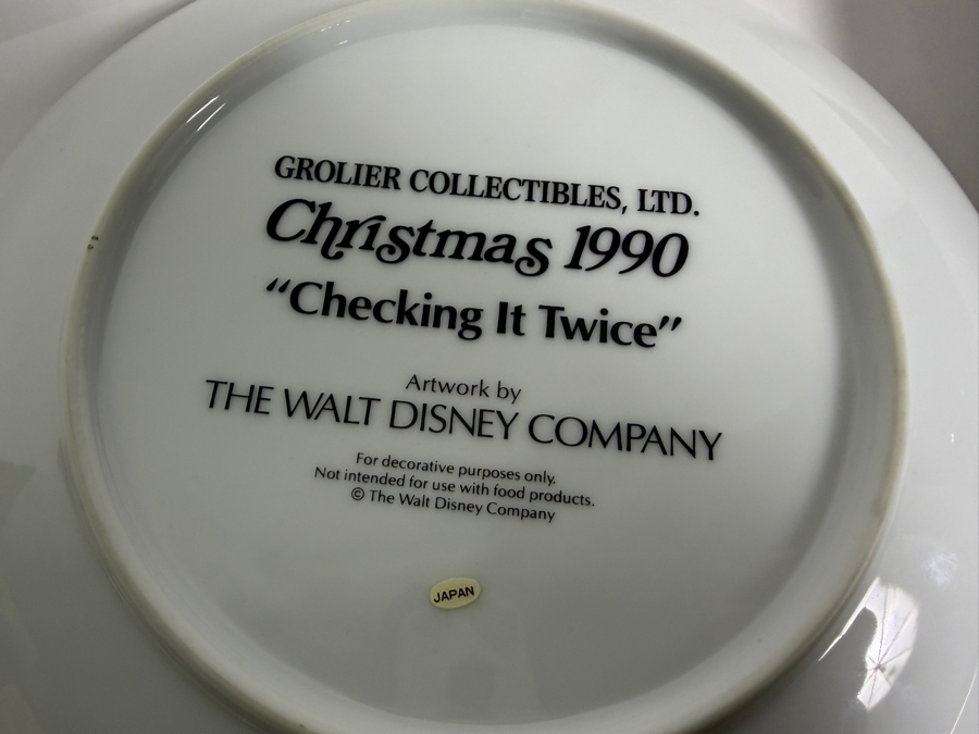 Just Added - (5) Grolier Collectibles Disney Christmas Collector Plates - Artwork By The Walt Disney Company 8.5'W [Photo 8]