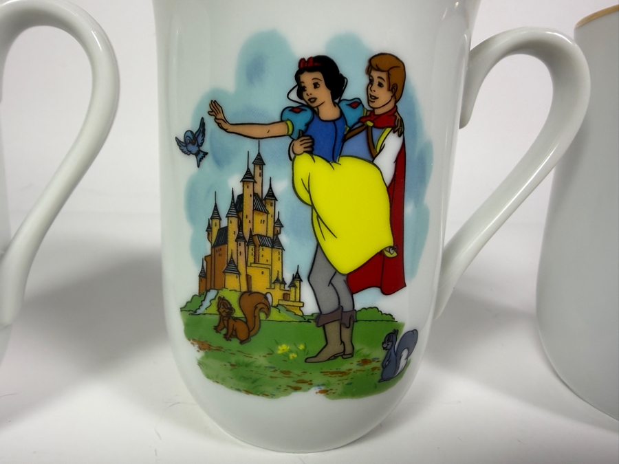 Just Added - (4) The Disney Collection Coffee Mugs Designed By Walt Disney Artists 4H [Photo 4]