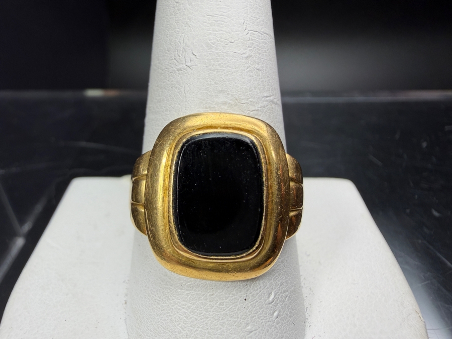 18k Gold Swedish Ring Featuring A Rectangular Black Onyx Gemstone Size 11 4.7g [Photo 2]