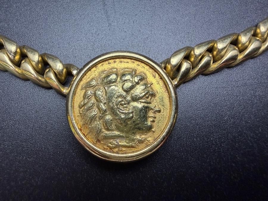 18k Gold Heavy Chain Necklace With Coin Pendant 57.9g Retails $26,000 [Photo 4]
