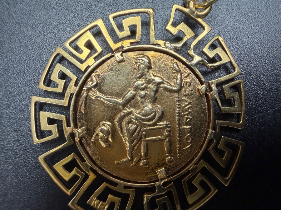 18k Gold Greek Coin Pendant 3.6g [Photo 4]