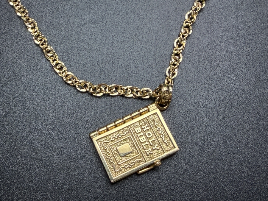14k Gold 20' Chain Necklace With 14k Gold Holy Bible Pendant 5.3g ($450 Melt Value) [Photo 13]