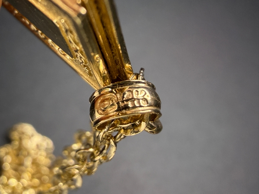 14k Gold 20' Chain Necklace With 14k Gold Holy Bible Pendant 5.3g ($450 Melt Value) [Photo 9]