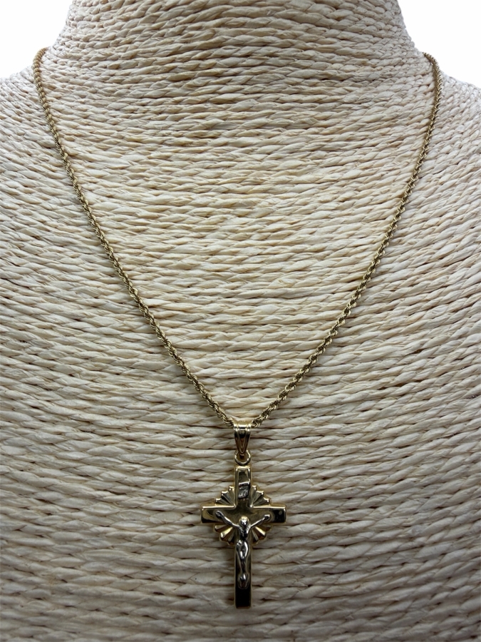 14k Gold 16' Rope Chain Necklace With 14k Gold Cross Pendant 4.2g ($360 Melt Value) [Photo 2]
