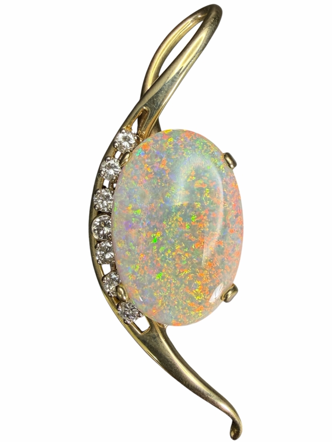 Stunning Large 14k Gold Natural Opal Pendant With (7) Diamonds Apx. 1.05cttw - Opal Is Apx. 10ct - 2.5'L Total Weight 18g Retails $4,000