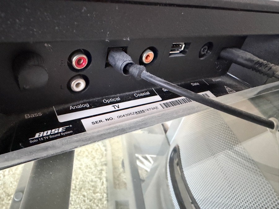 BOSE Solo 15 TV Sound System In Black [Photo 5]