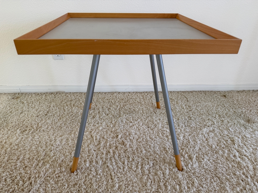 Contemporary Modernist End Table 23.5W X 23.5D X 23.5H