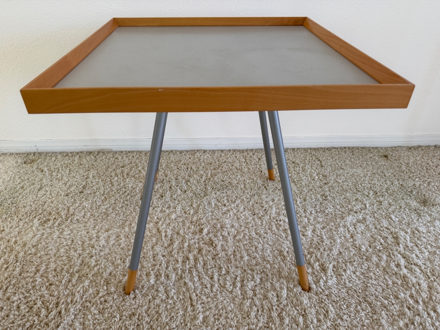 Contemporary Modernist End Table 23.5W X 23.5D X 23.5H [Photo 2]