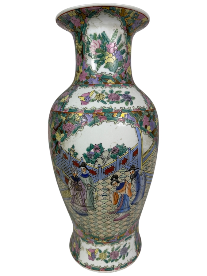 Hand-painted Chinese Porcelain Famille Rose Medallion Vase 18.5H