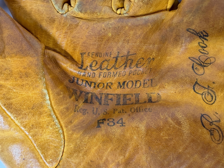 Vintage Leather 'Winfield Junior Model' Baseball Glove [Photo 3]