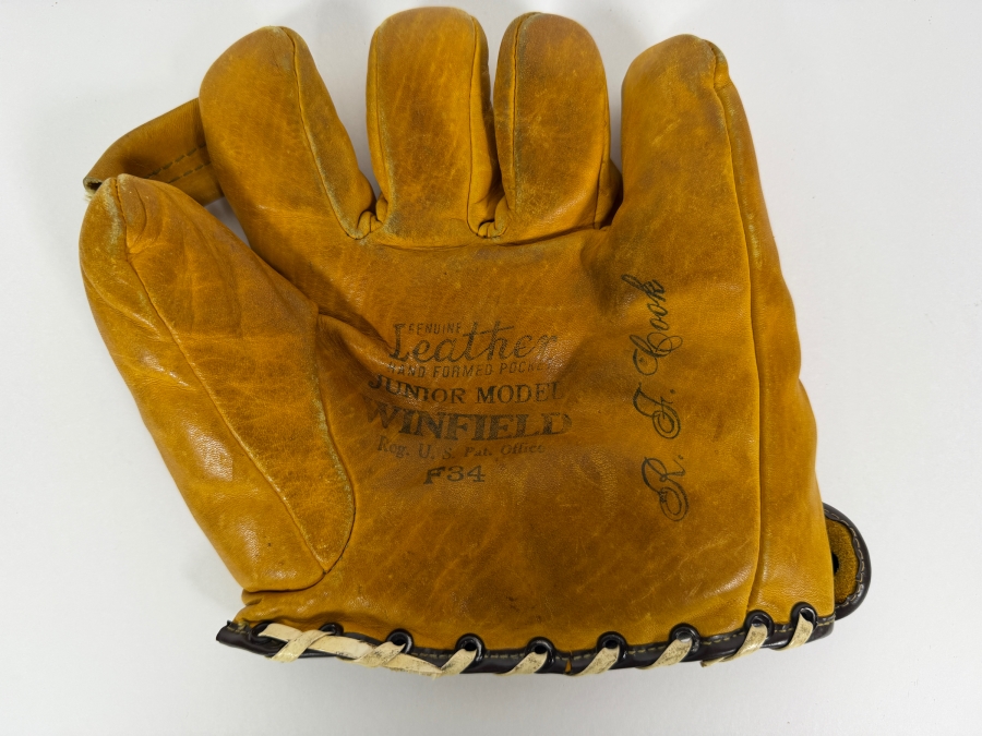 Vintage Leather 'Winfield Junior Model' Baseball Glove [Photo 2]