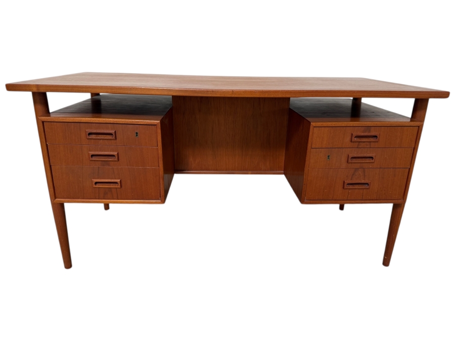 Combined Estates Online Auction Featuring MCM Furniture & Gold Jewelry