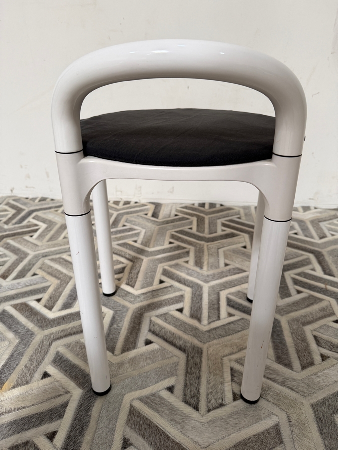 Kartell Polo Stool Designed By Anna Castelli Ferrieri 18' Stool Height [Photo 6]